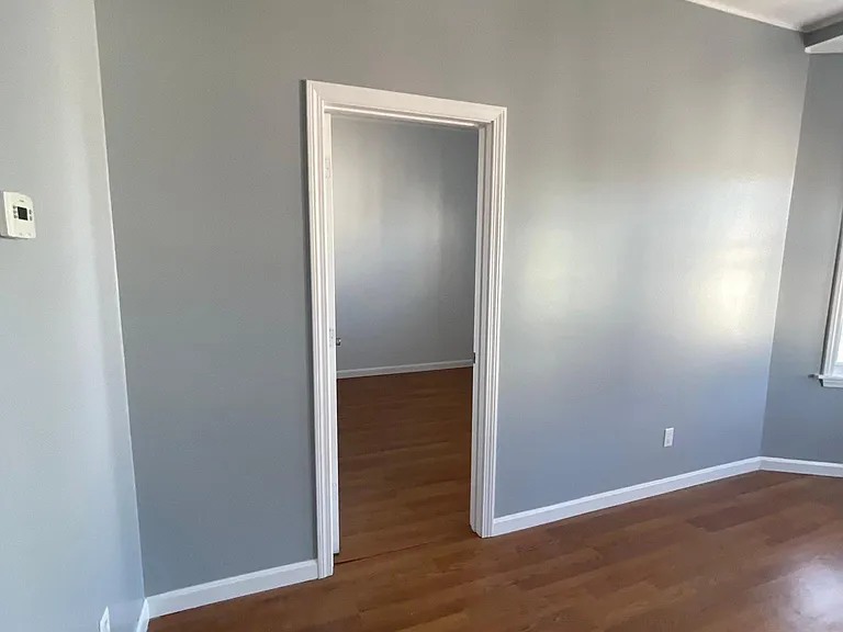 378 Montaup St #3 — Photo 25