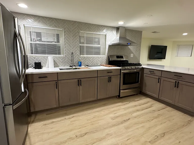 1305 N Austin Blvd #2 — Photo 1