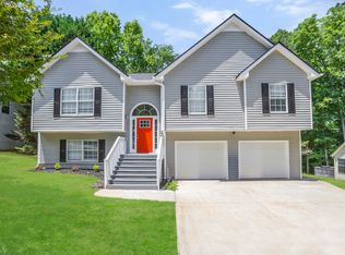 7365 Essex Dr, Douglasville, GA 30134