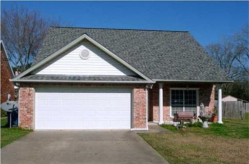 1st image of 211 Shady Park Dr