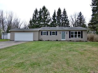 836 Laurelwood Way, Ontario, NY 14519