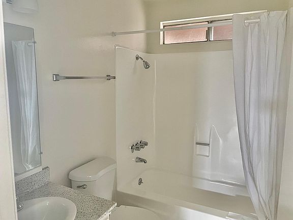 5th image of 6914 Los Verdes Dr APT 1