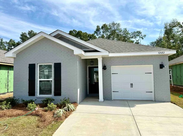 32682 Revere Dr, Daphne, AL 36527