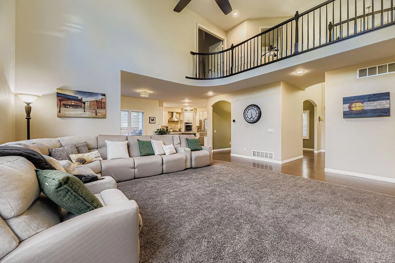 5 bed, 4921 sqft, $6,000 — Photo 4
