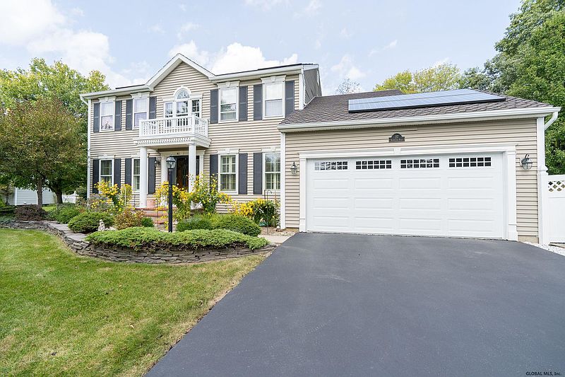 2nd image of 27 TRUMPETER Place