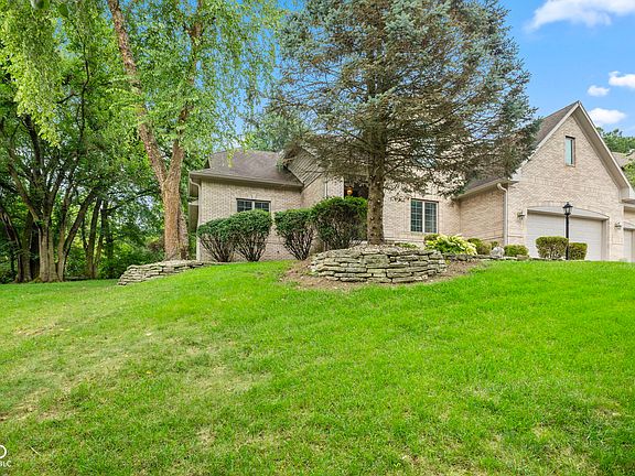 5th image of 1835 Rooses Ln