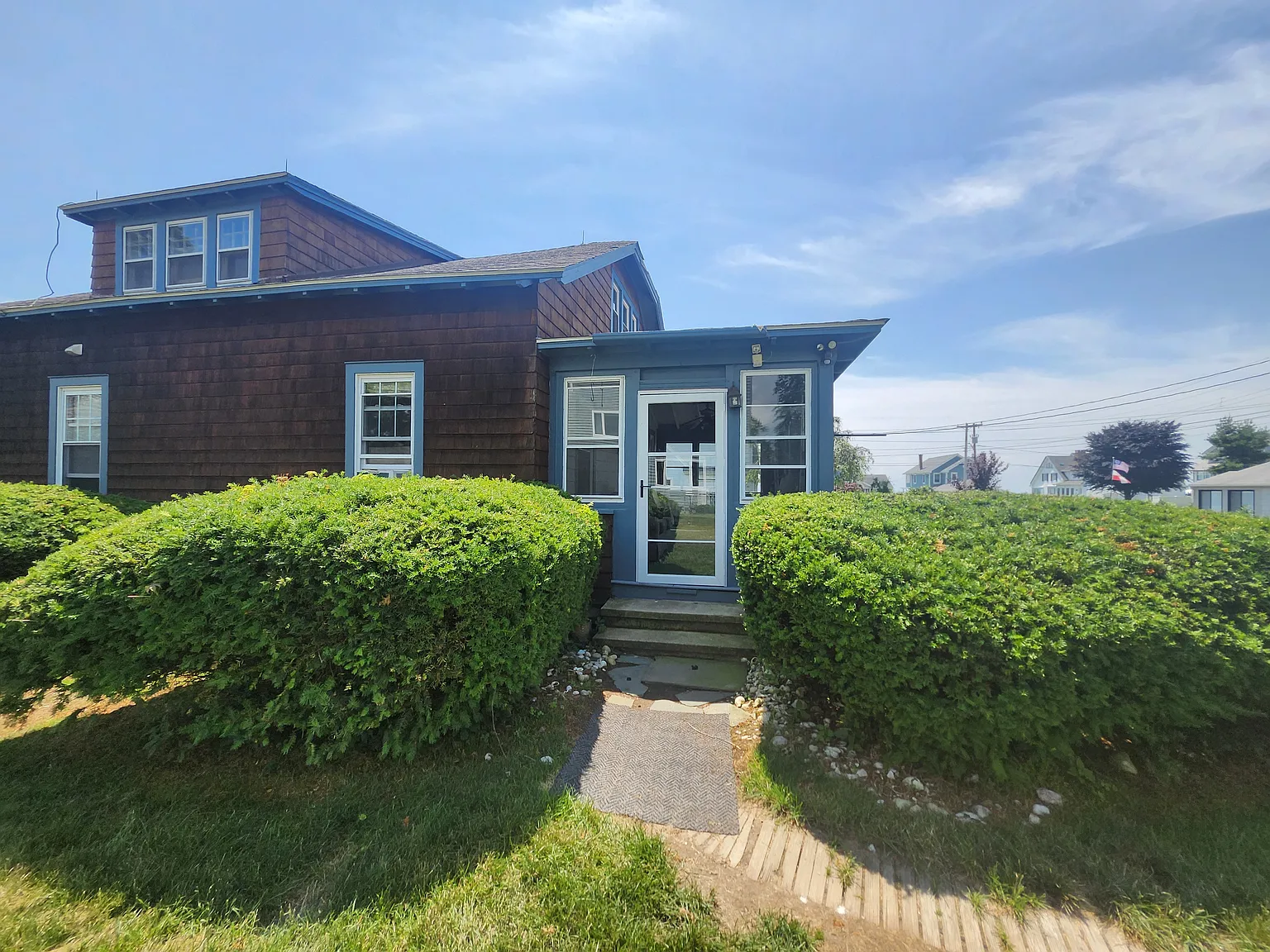 2 bed, 1571 sqft, $3,200 — Photo 3