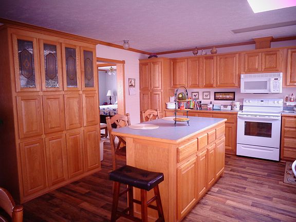 3rd image of 11781 Riverwood Ct