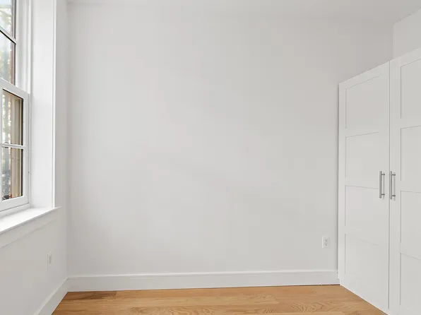 69 Hudson Avenue image 15 of 18