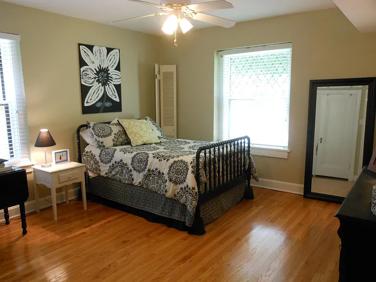 7537 Parkdale Ave — Photo 12