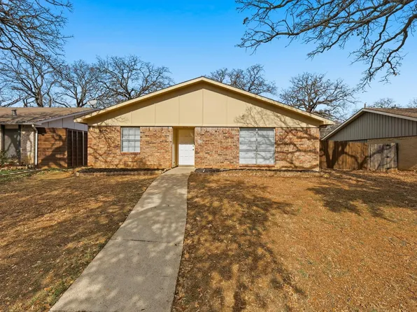 1113 Kingston Dr, Lewisville, TX 75067