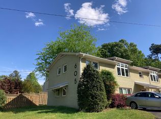 605 N Greensboro St APT 8, Carrboro, NC 27510