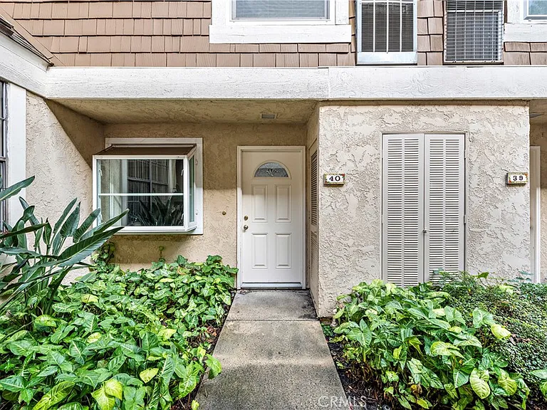 40 Lakepines — Photo 3