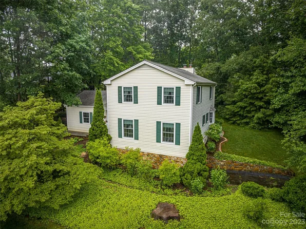 797 Brickyard Rd, Etowah, NC 28729