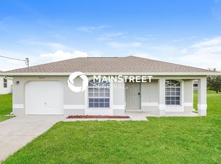 2607 30th St SW, Lehigh Acres, FL 33976