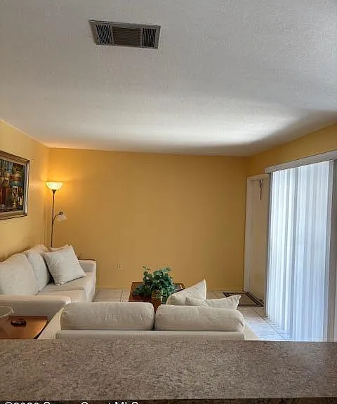 1471 Sheafe Ave NE #102 — Photo 8