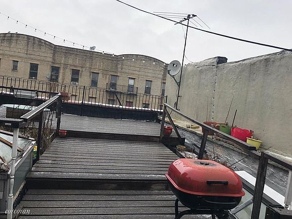 2nd image of 12 Putnam Ave APT 3