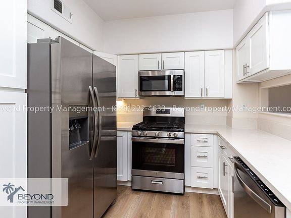 5th image of 11908 Tivoli Park Row Unit 1