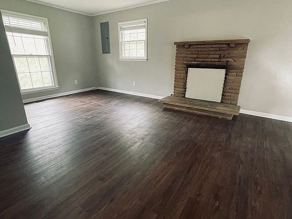 2nd image of 27 Sunset Point Rd