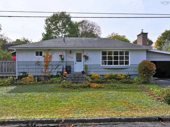 169 Churchill St, Bridgewater, NS B4V 1S4