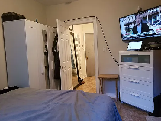 Rented by Frank Valvo Real Estate | media 10