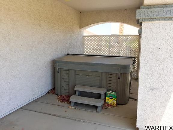 5th image of 5726 S Club House Dr