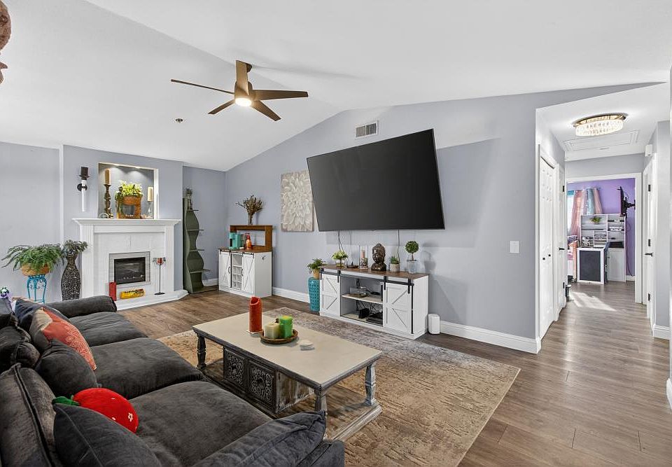 1st image of 6549 Briartree Way