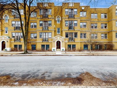 853 Pleasant St APT 2E, Oak Park, IL, 60302
