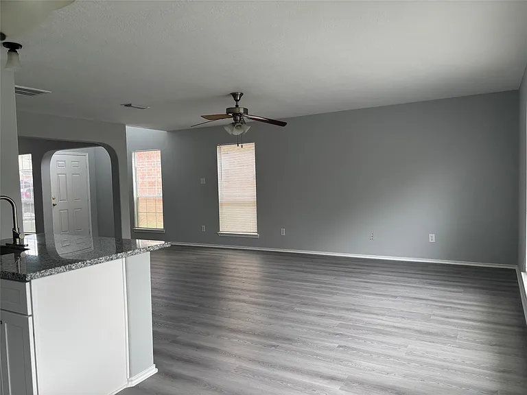 13642 Rural Oak St — Photo 15