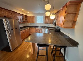 150 W 9th St #2, South Boston, MA 02127