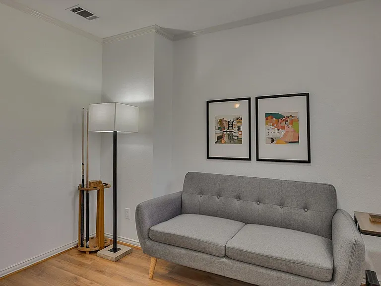 1811 Forest Meadow Ln — Photo 25