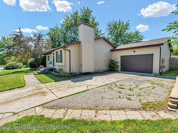 3rd image of 1563 Jacqueline Dr