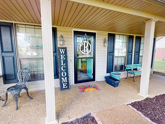 2nd image of 105 Keestone Dr