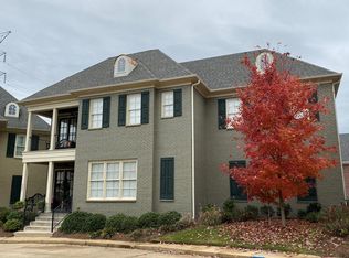 422 Saint Remy Blvd, Oxford, MS 38655