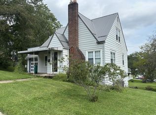 131 S 4th Ave, Clarion, PA 16214