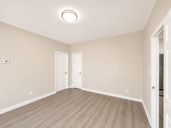 4th image of 24-36 42nd St #2F