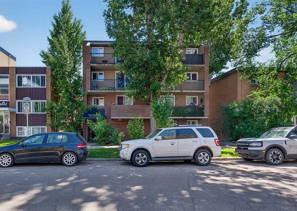 1st image of 329 N 19th Ave SW #202