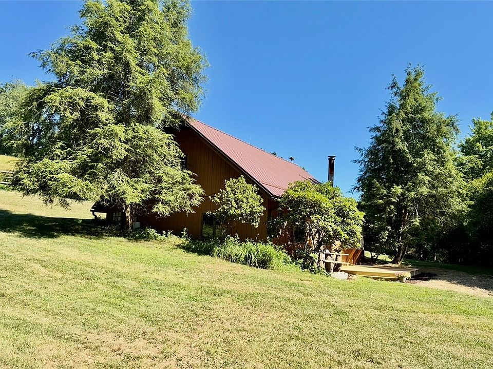 1st image of 429 Dutch Hollow Rd