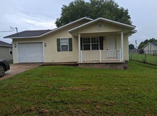 518 Nickey St, Poplar Bluff, MO 63901
