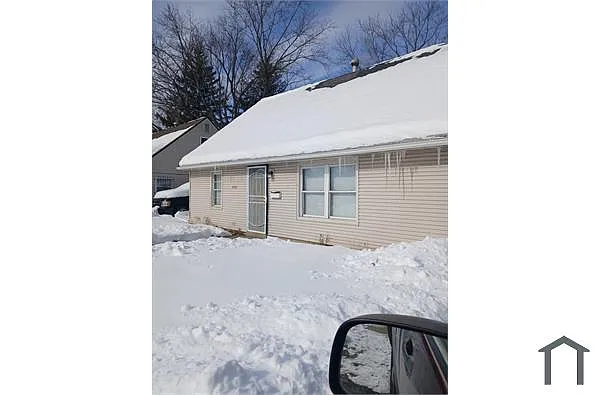4101 Larkspur Dr photo 1