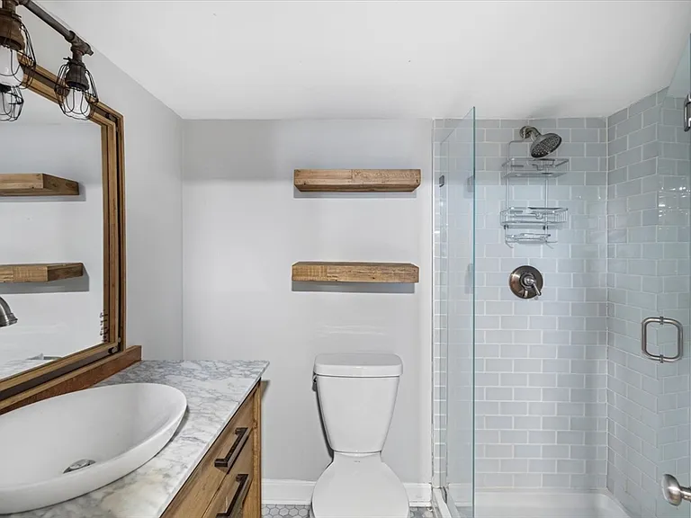 336 Beacon St #1 — Photo 9