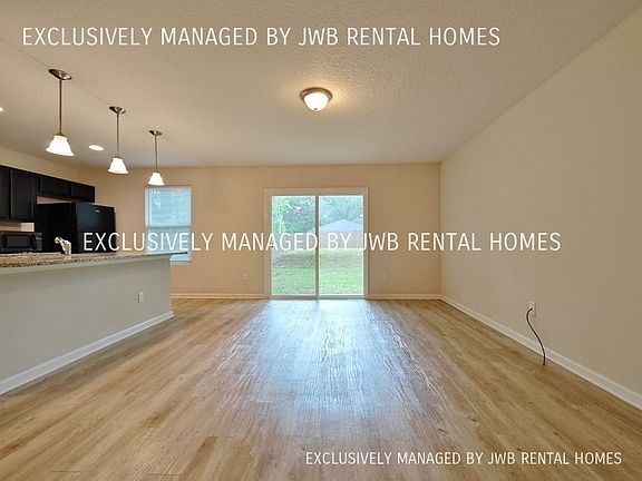 5th image of 8745 Susie St