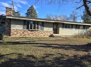 N11612 10th Ave, Necedah, WI 54646