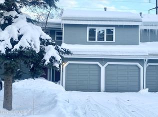 6642 Cimarron Cir, Anchorage, AK 99504