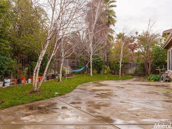 4th image of 1526 Danbrook Dr