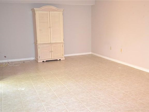 5th image of 2716 5th Ct