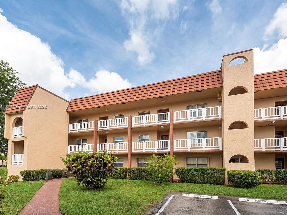 1st image of 9301 Sunrise Lakes Blvd APT 103