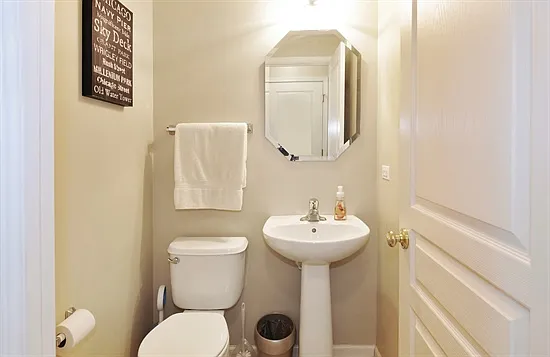 469 Belvedere Ln — Photo 16