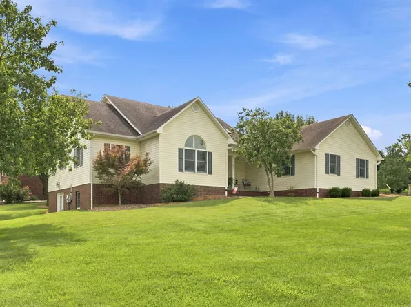 843 Beaumont Ave, Harrodsburg, KY 40330