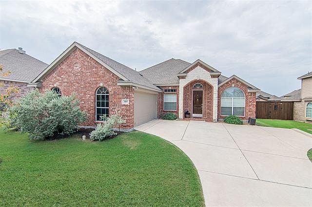 1st image of 305 Equine Ln